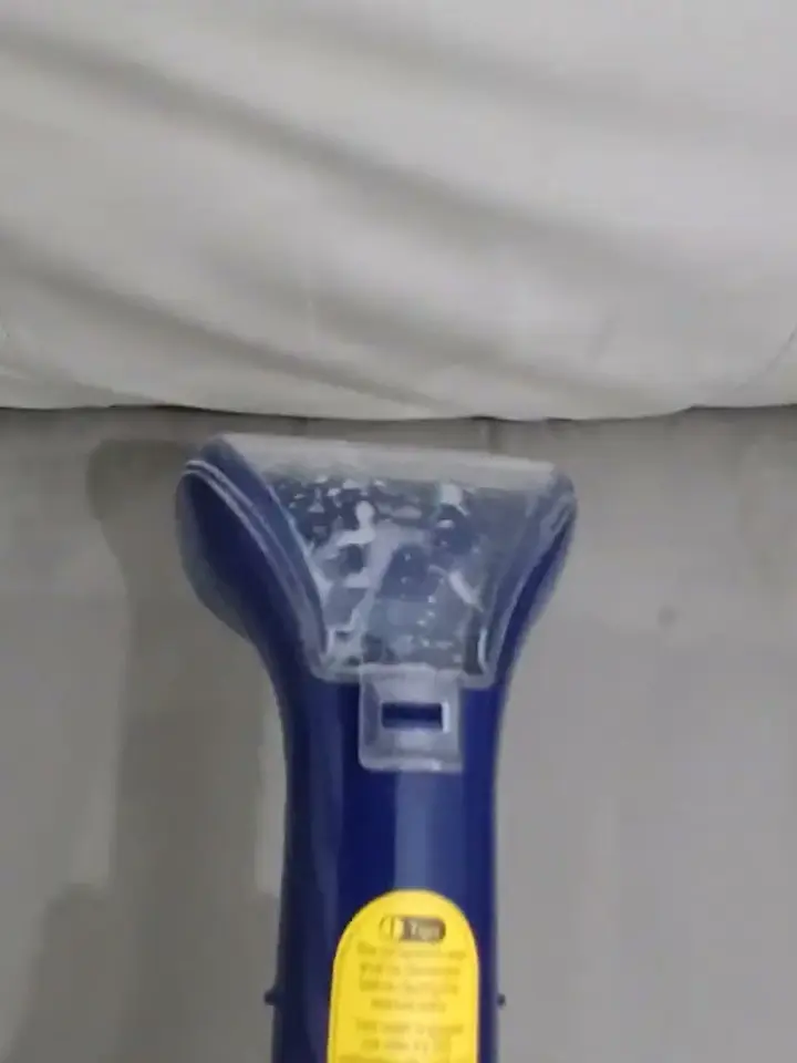 ניקוי עומק למושב כורסת קטיפה